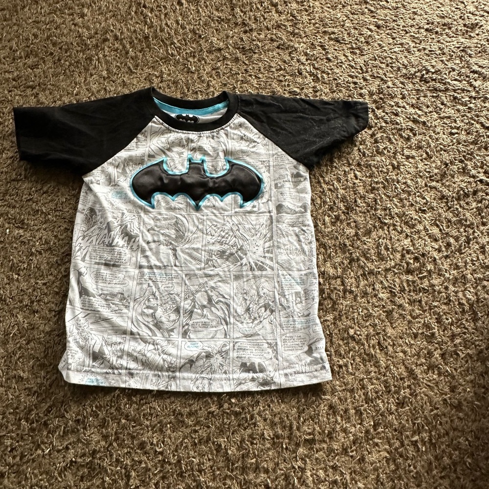 DC Comics Batman Boys short sleeve T-Shirt Size: XS (4/5)